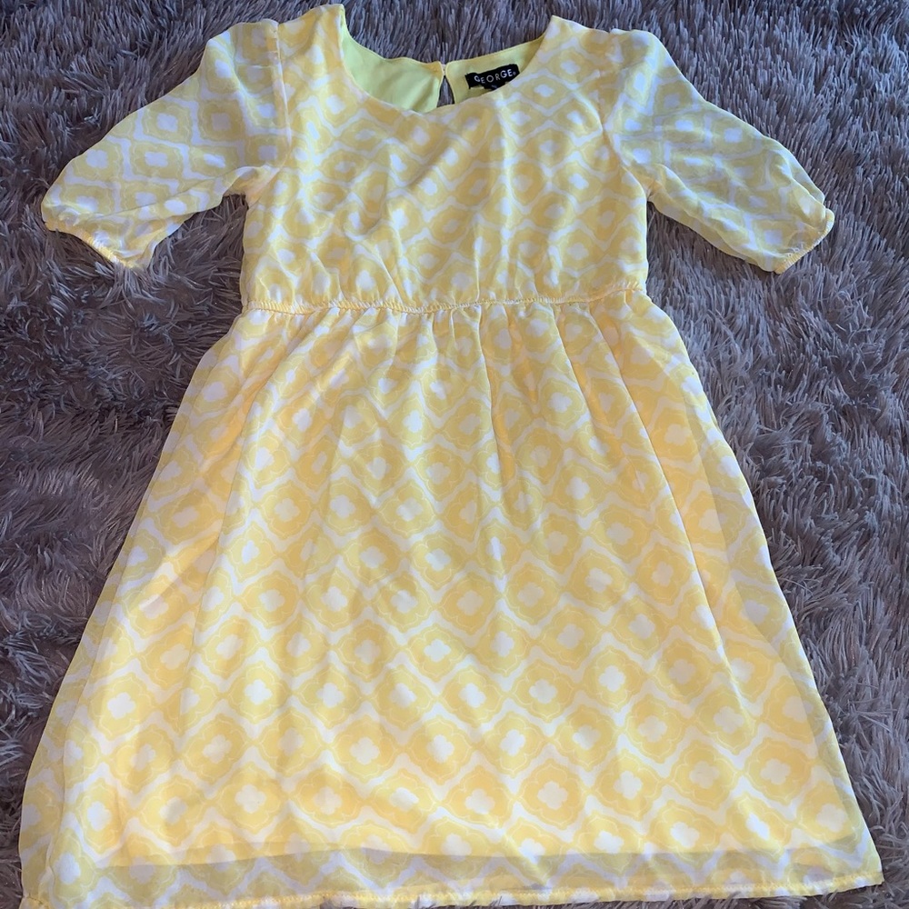 5/$25!!!  Cute Yellow Girls Dress